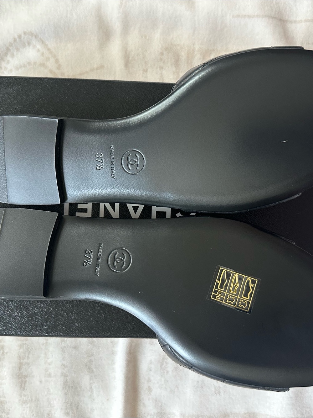 Chanel REV Black Turnlock Quilted Gold CC Logo Mules Slide Sandal Flop Flat 37.5 - Picture 6 of 11